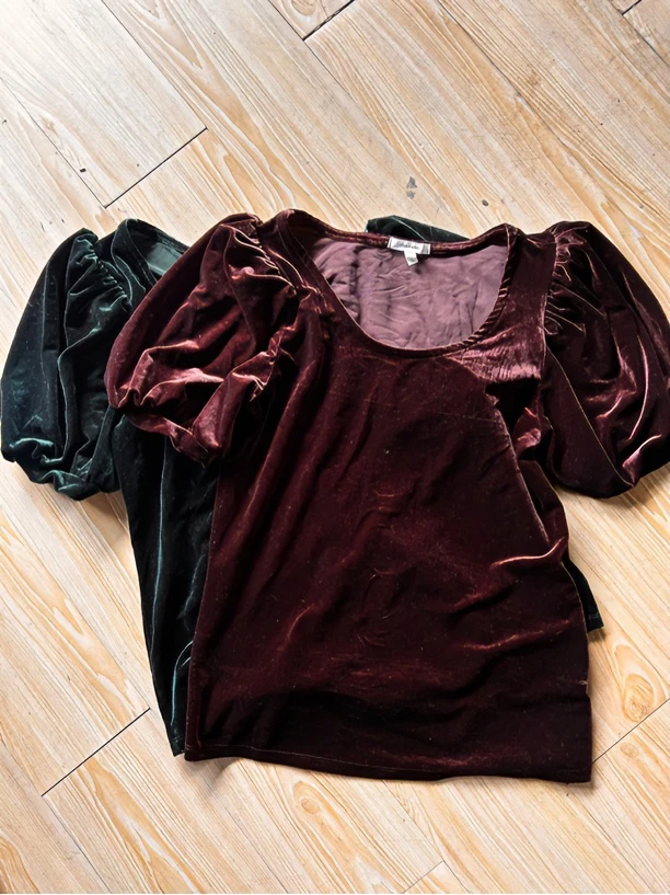 泡泡袖金丝绒上衣女修身弹力春秋法式时尚气质显瘦复古休闲打底衫