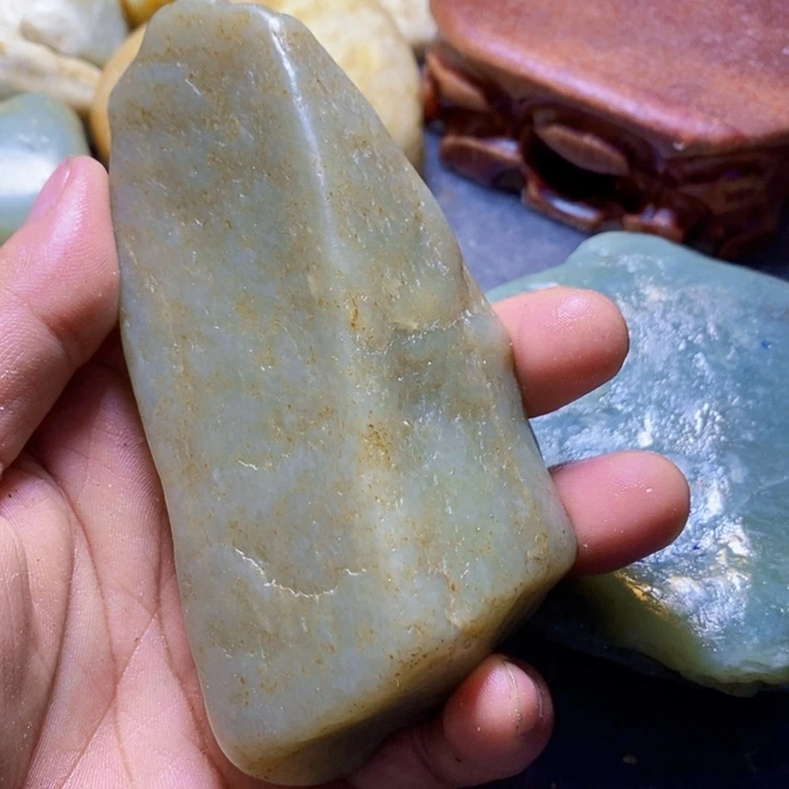 透闪石质玉挂件未镶嵌用**哥