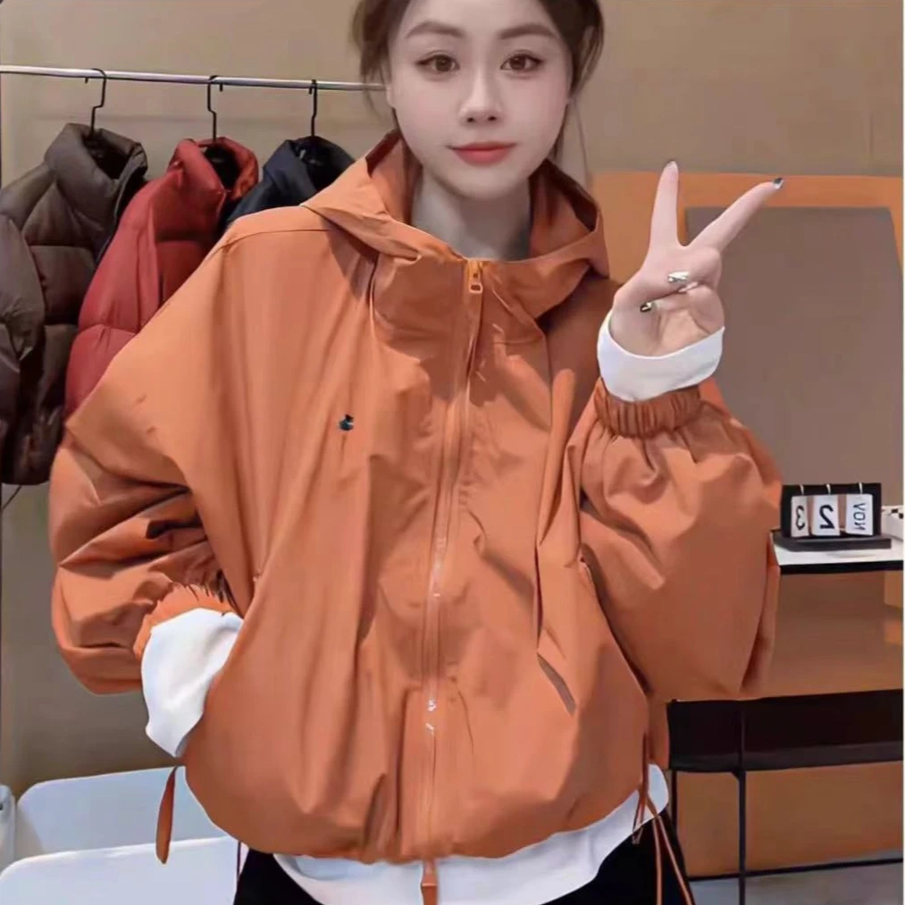 2025春秋新款连帽拉链短款小个子下摆抽绳休闲长袖冲锋衣外套女