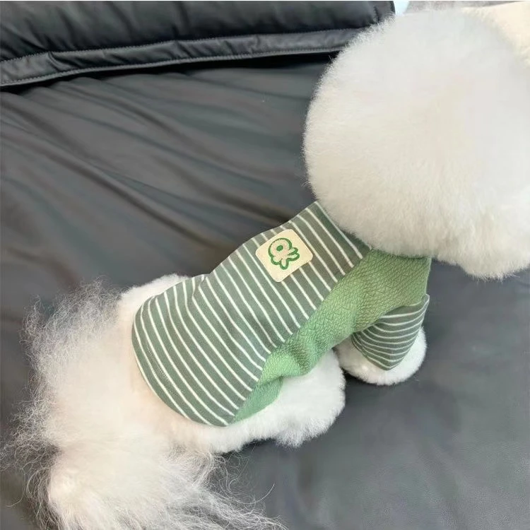 比熊狗狗衣服秋冬新款D字拼接卫衣舒适保暖打底衫宠物猫咪泰迪