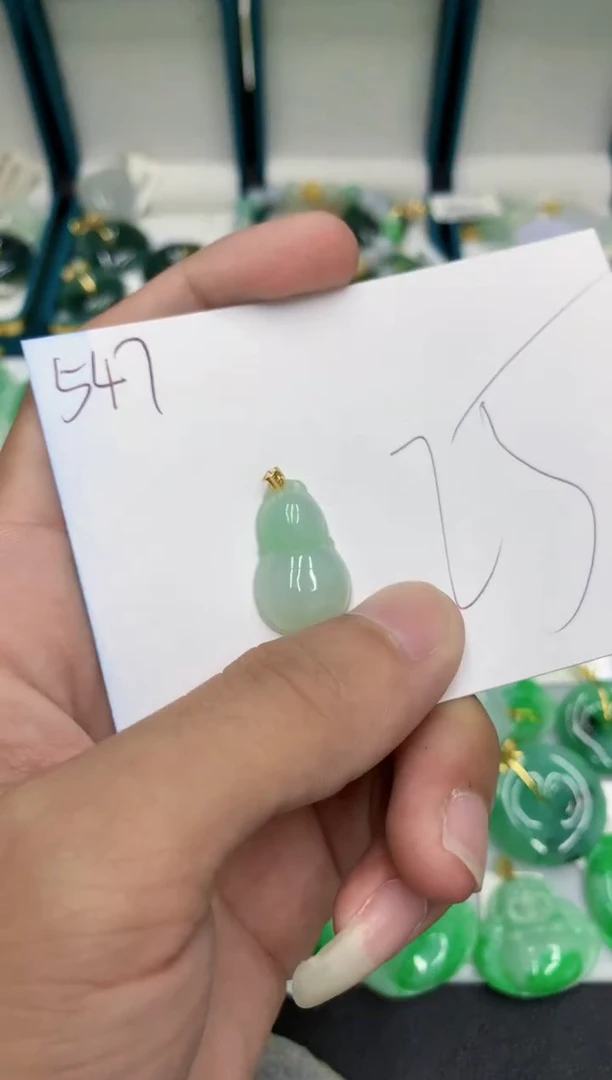 【闪购商品】翡翠颈饰18K金镶嵌翡翠