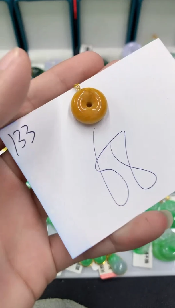 【闪购商品】翡翠颈饰18K金镶嵌翡翠