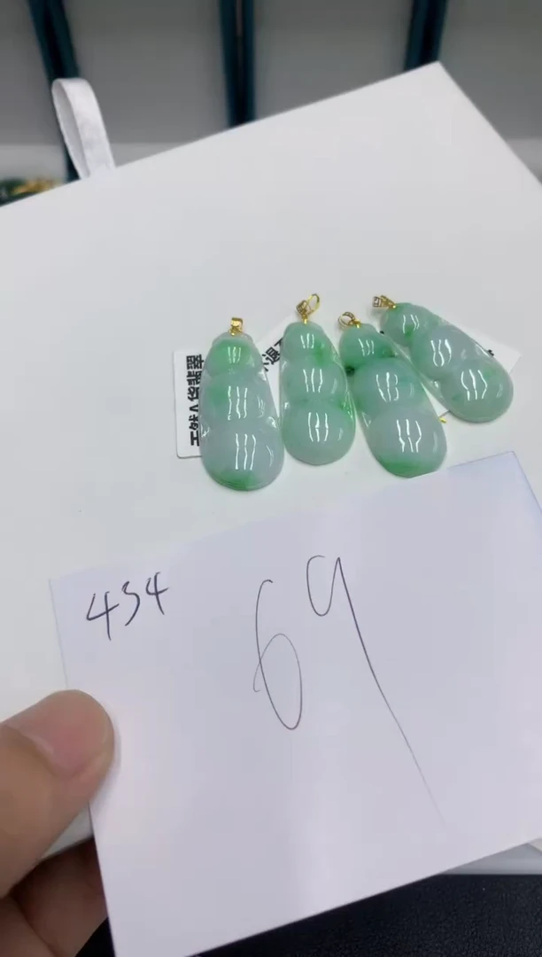 【闪购商品】翡翠颈饰18K金镶嵌号链接多样性发其一