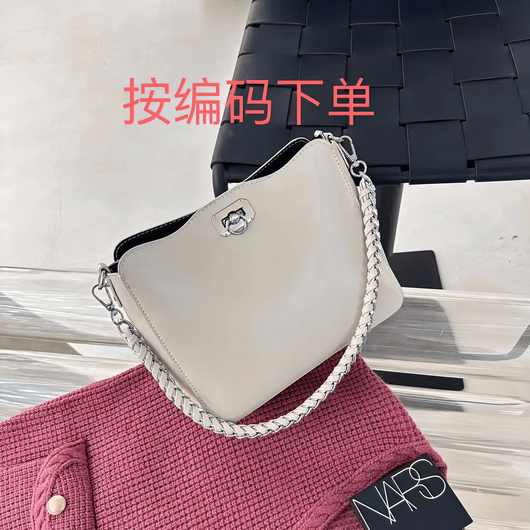 新疆包邮301-810夏季百搭女包2024经典时尚休闲斜挎女包女士小众