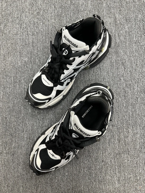 42 巴黎世家runner 老爹鞋 黑白配色