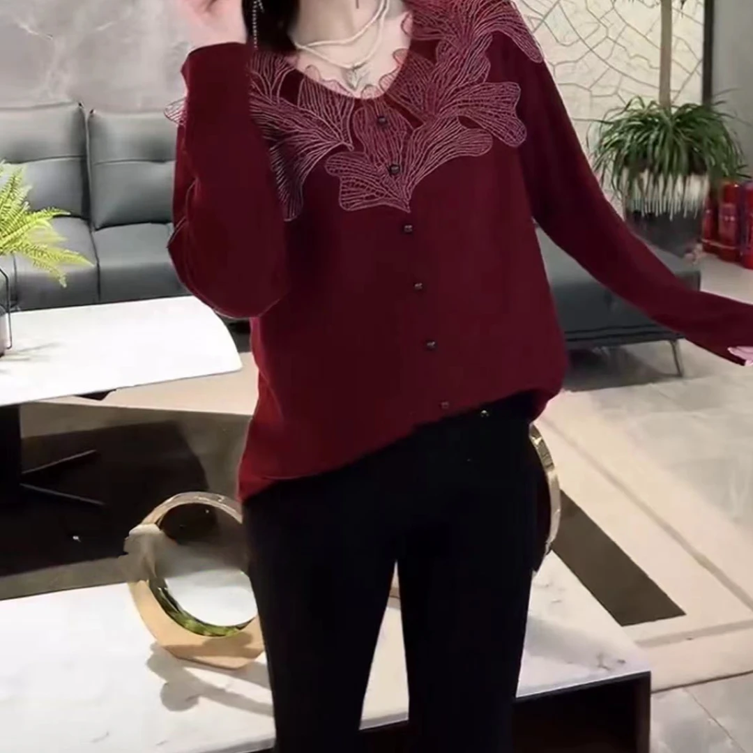 秋季新款大码宽松显瘦V领百搭长袖