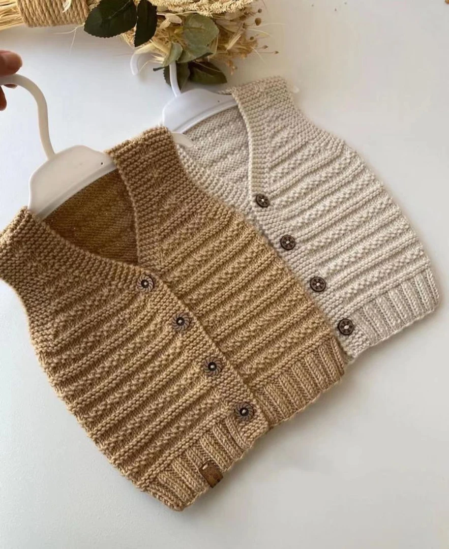 小鱼！ v领马甲宝宝棉线一团二两材料包！