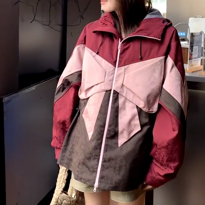 【M002红蝴蝶】2024冬季可脱卸内胆立体蝴蝶缎面提花连帽外套