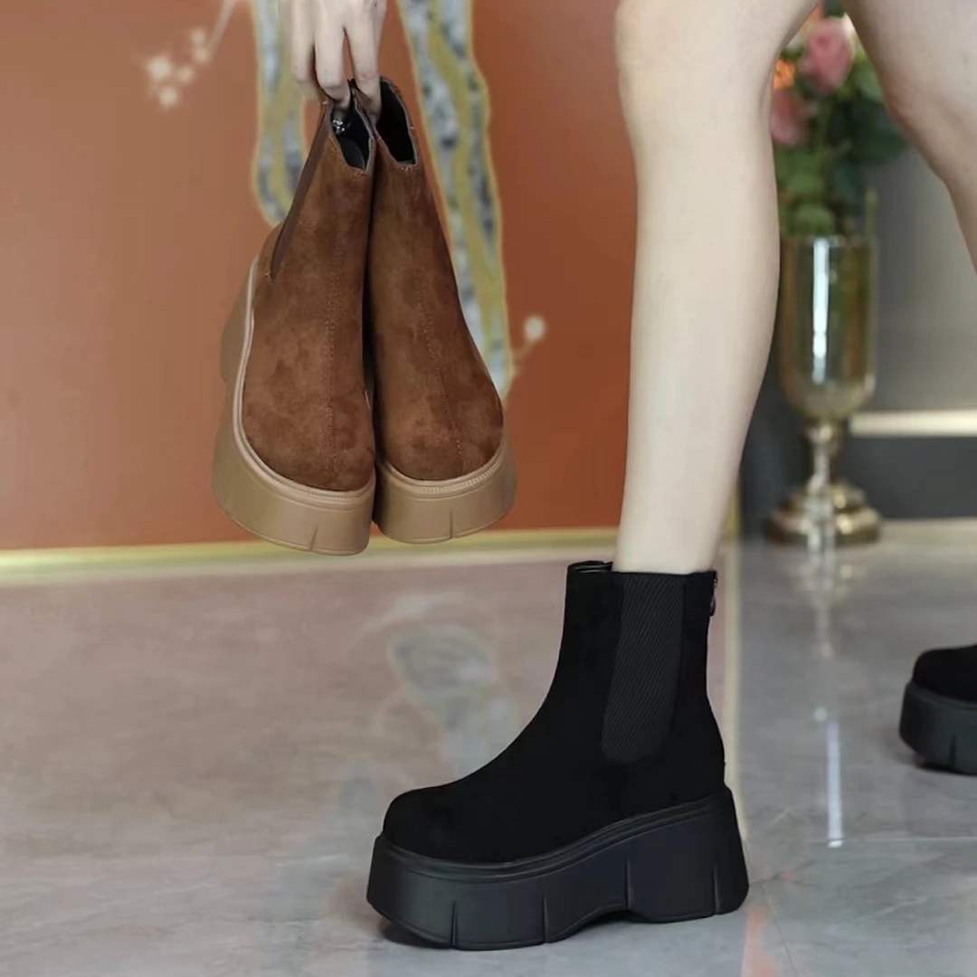 超轻厚底切尔西靴女2025新款爆款靴子女烟筒靴英伦风靴子女秋冬