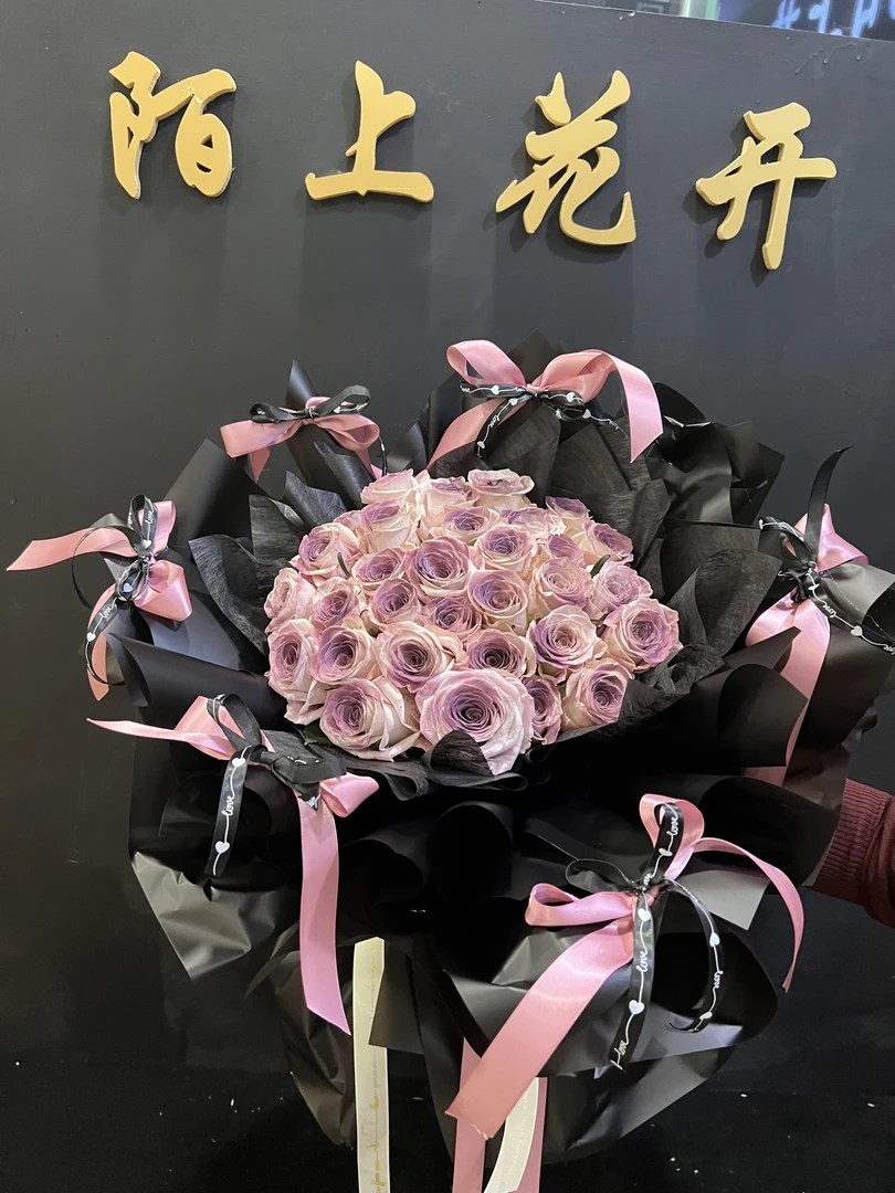 【热卖推荐乌梅子玫瑰】27支曼塔乌梅子玫瑰送女神爱人