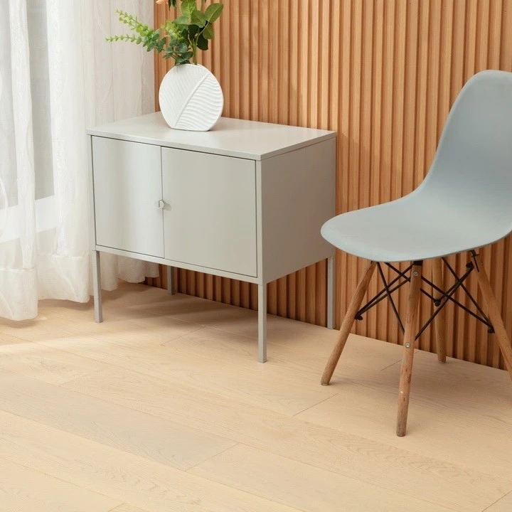 俄罗斯橡木纯三层实木地板H11