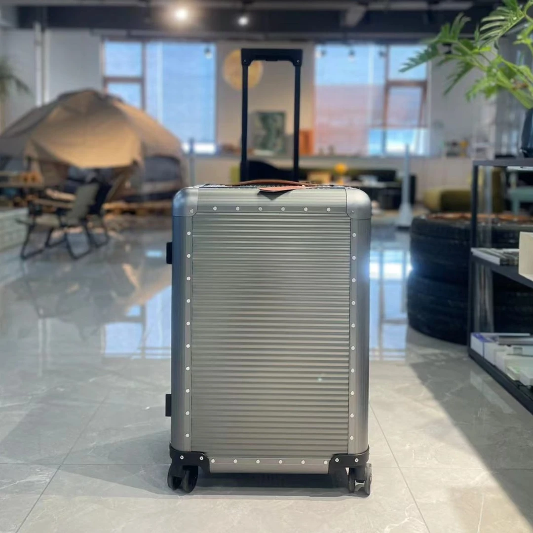 陪火火周游世界的箱子居家外出日用