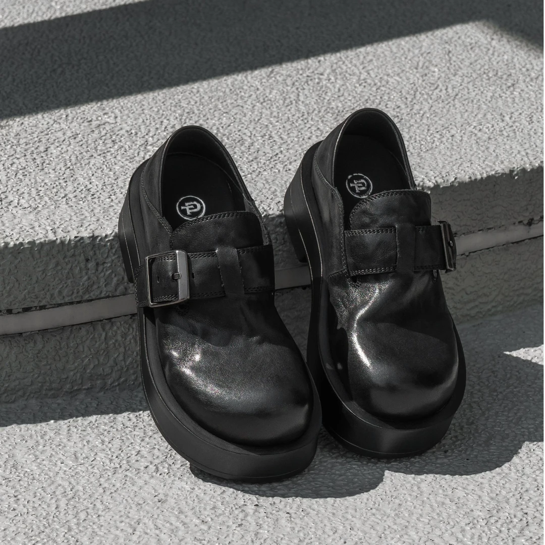 【鲸鱼勃肯】原创欧版女鞋手抓牛皮时尚厚底黑色百搭软底2139-31