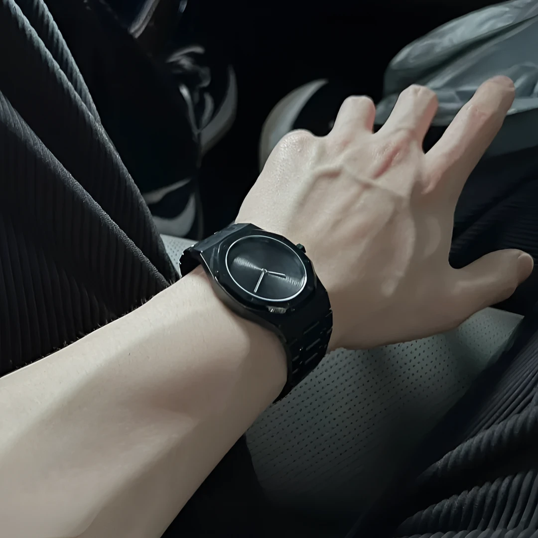 黑武士手表男款2024新款高颜值百搭运动防水夜光潮流情侣男士腕表