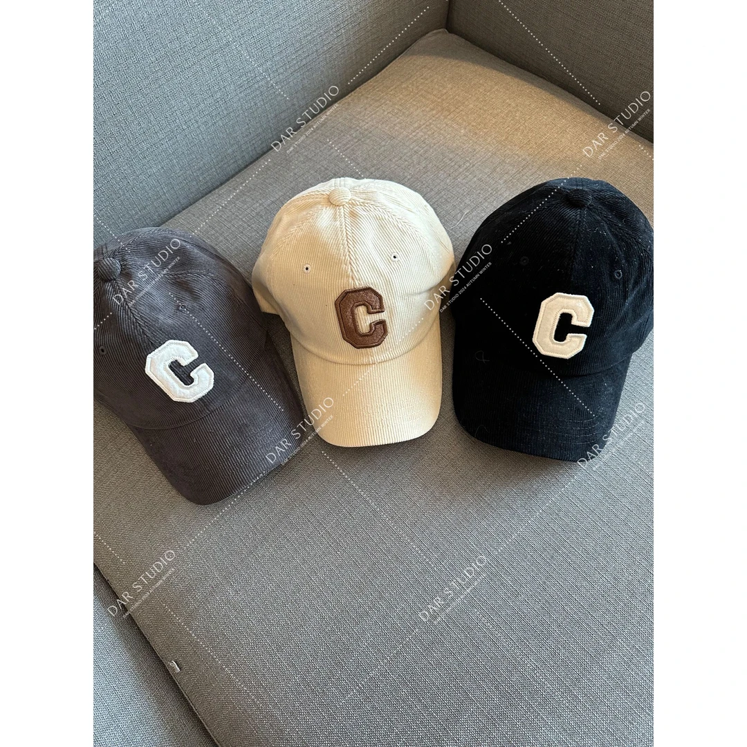 DAR STUDIO 泡菜进口【C字帽】2024秋冬新款灯芯绒字母棒球帽1967