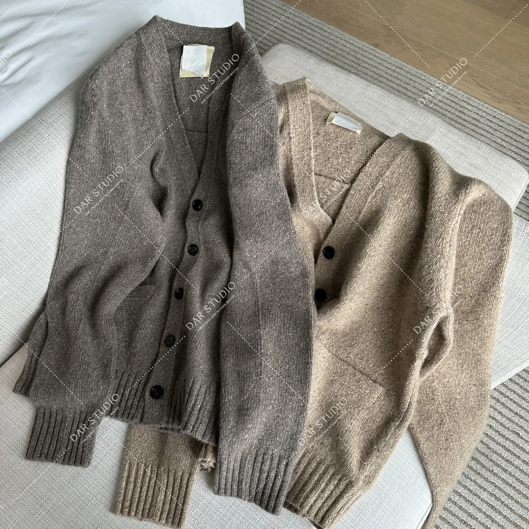 DAR STUDIO 【美拉德色系】2024秋季单排扣V领厚款针织毛衣33650