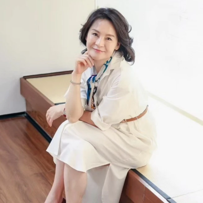 那条小白裙 头像同款小方领白色衬衣式春夏系带连衣裙