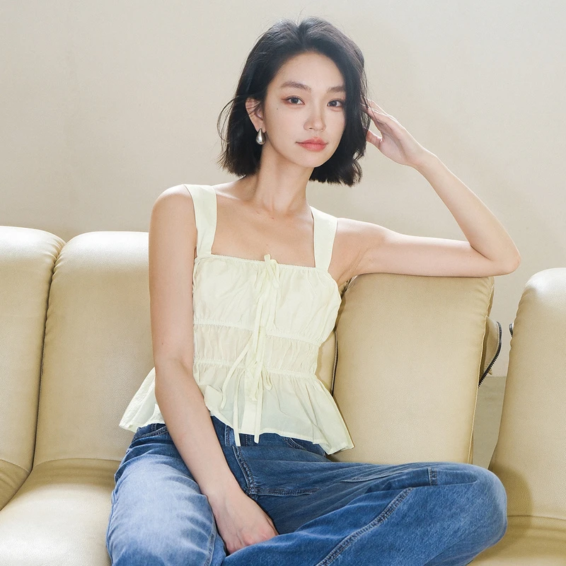 UR女时尚优雅温柔叠层压褶系带吊带衫UWL240043