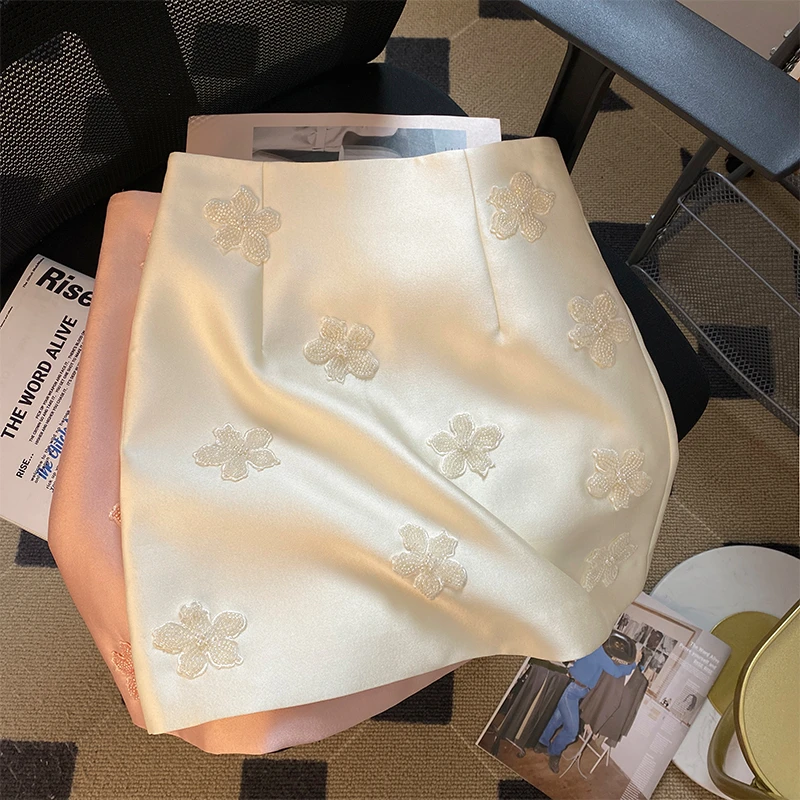 白色光泽感阔挺高腰A字裙2025新款夏装小个子短裙半身裙女秋冬