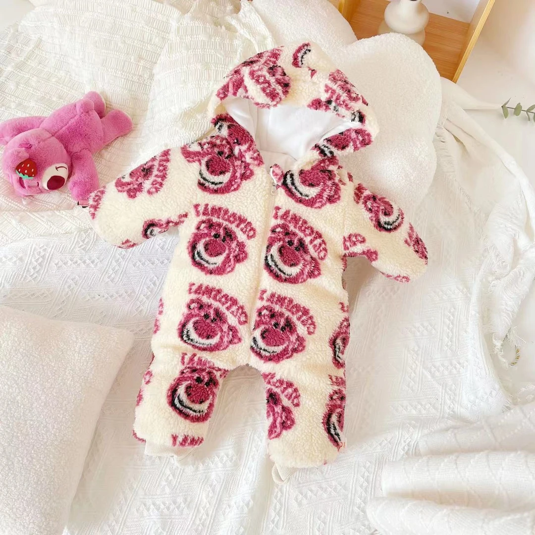 【现货】DP236105儿童冬季2023新款棉服连体衣新生儿草莓熊爬服