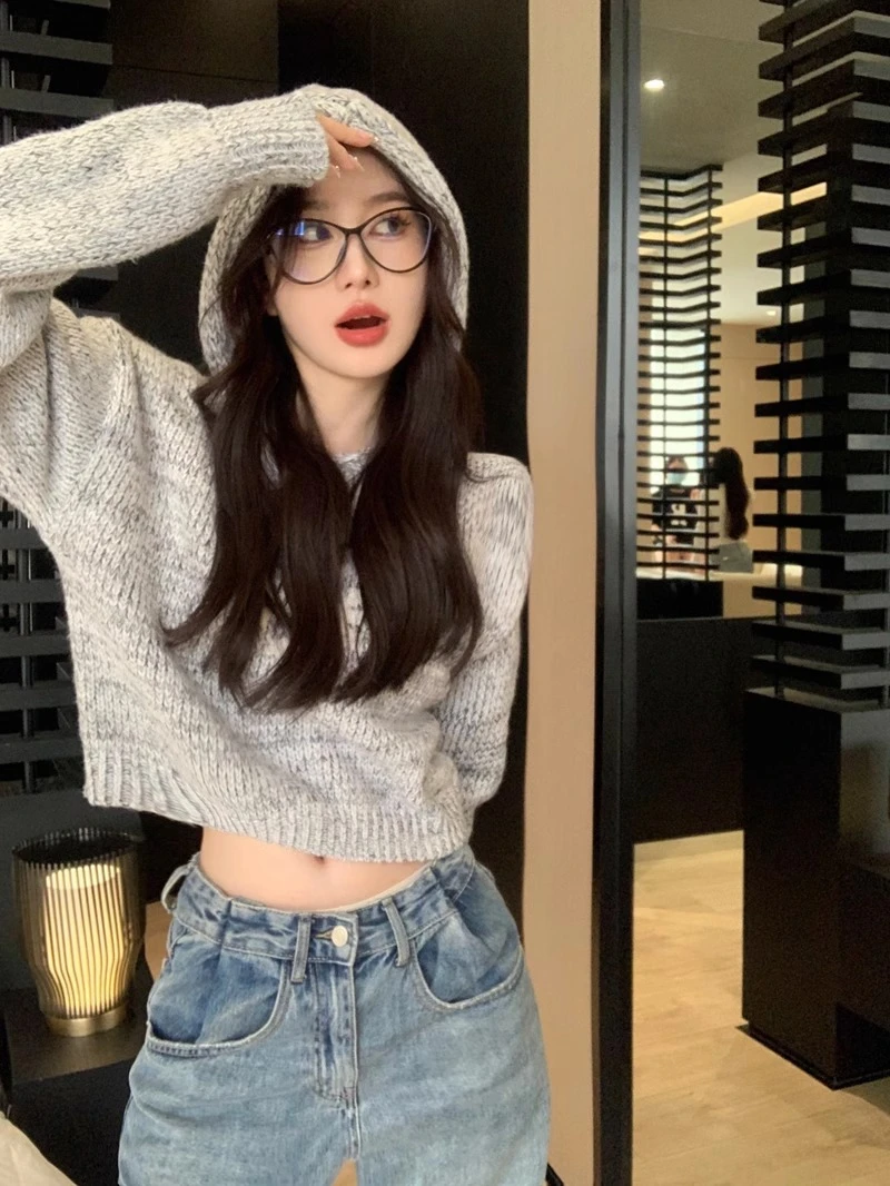 灰色复古连帽慵懒风套头宽松短款毛衣女秋冬2025外套针织衫上衣潮