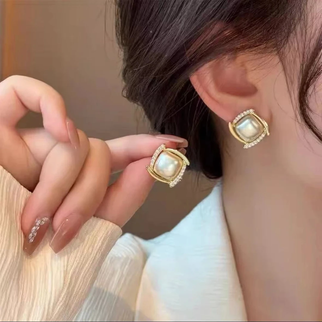 非金属仿珍珠耳饰 【轻奢小方】轻奢方框耳钉小众设计 A404
