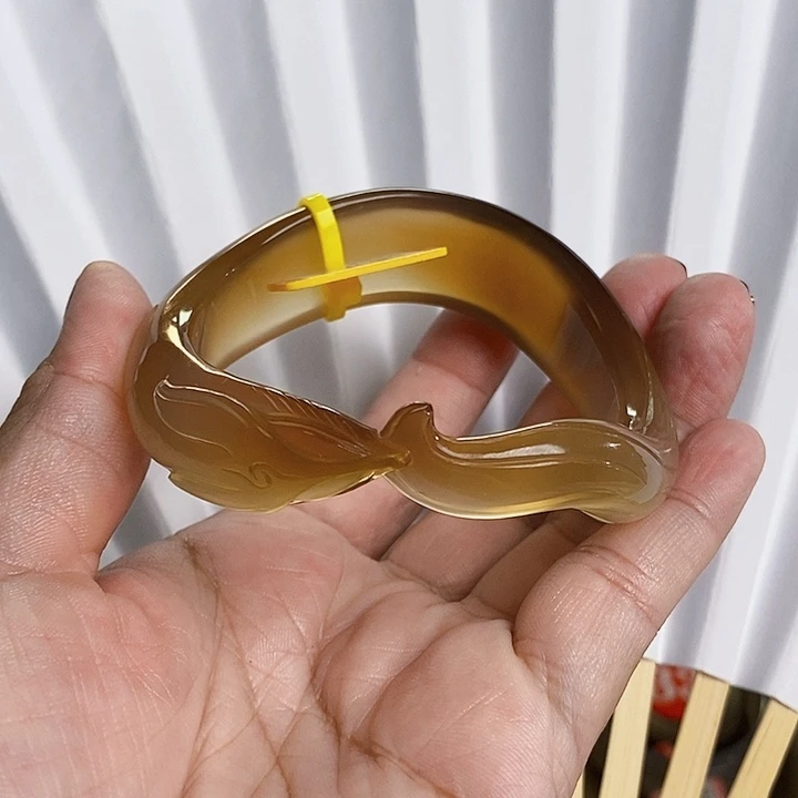 玛瑙/玉髓手镯未镶嵌桑****?