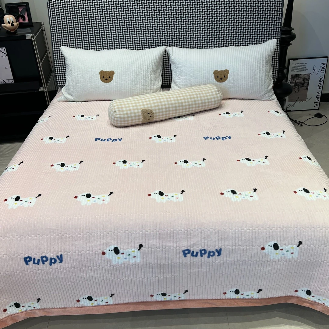 （奶芙-puppy狗）加密绗缝牛奶绒床盖柔软亲肤