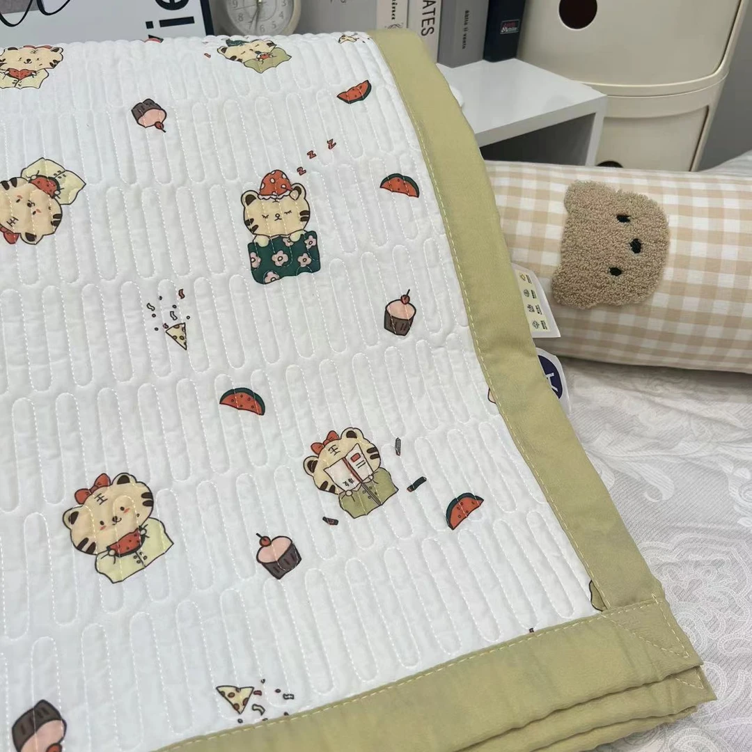 高品质针织棉床盖（小老虎-三件套）绗缝柔软亲肤床盖