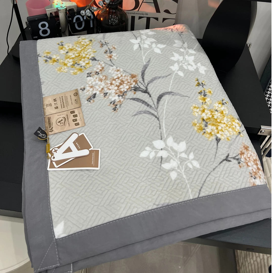 国色天香（婴芙绒）加密绗缝床盖柔软亲肤