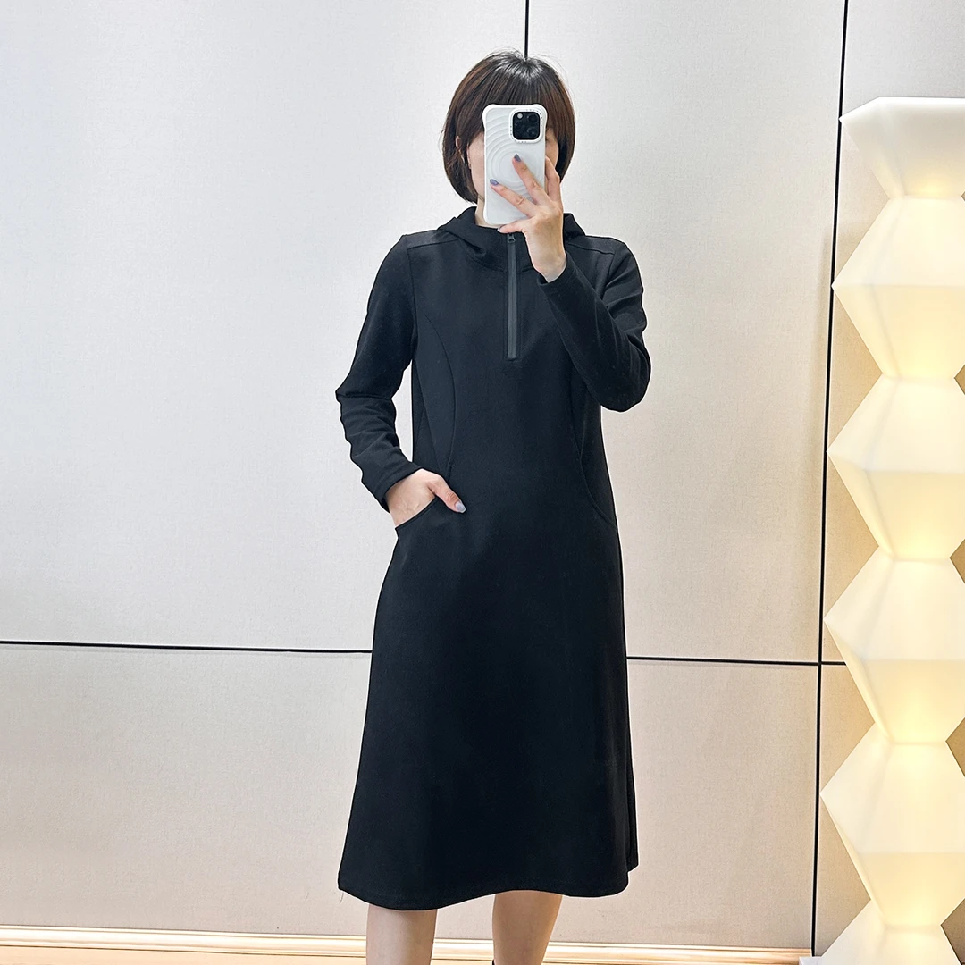 【年中大促】8933露赏 2024秋款复古休闲连帽设计感卫衣连衣裙