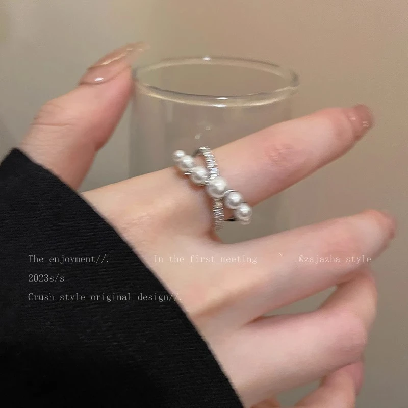 法式仿珍珠交叉设计戒指女个性百搭食指戒高级感可调节情侣指环