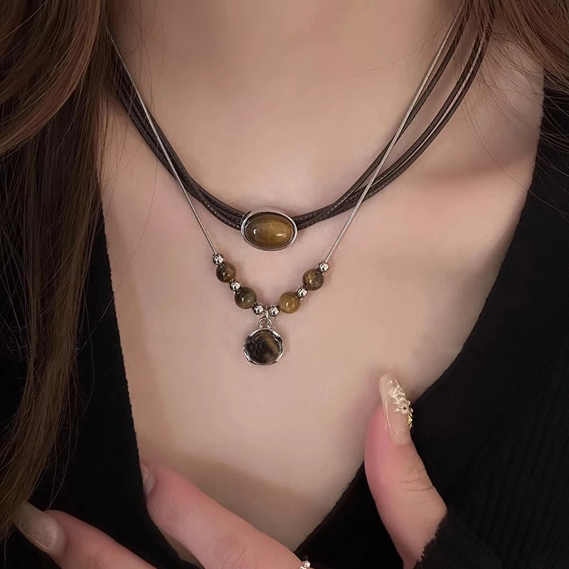 铜皮质项链 复古气质项链choker女轻奢小众颈链叠戴锁骨链配饰潮