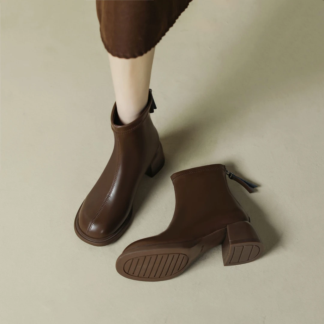 玛丽珍百搭高跟短靴2024新款切尔西瘦瘦靴秋冬时尚软底圆头英伦风