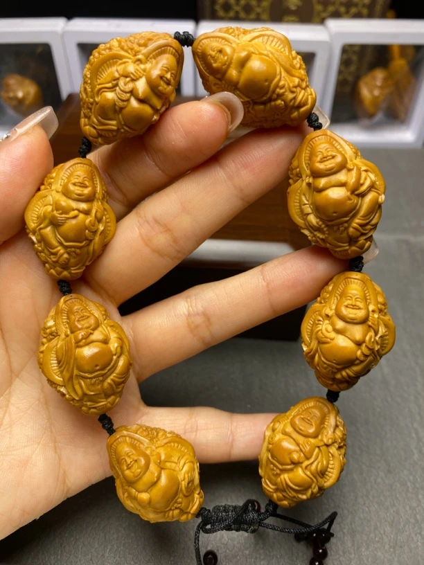 橄榄核雕 九龙大弥勒