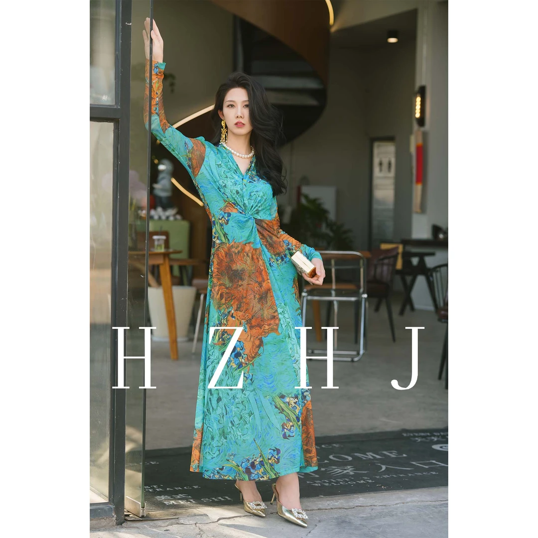 HZHJ新款原创设计师款 油画向日葵连衣裙 显白显瘦高级116