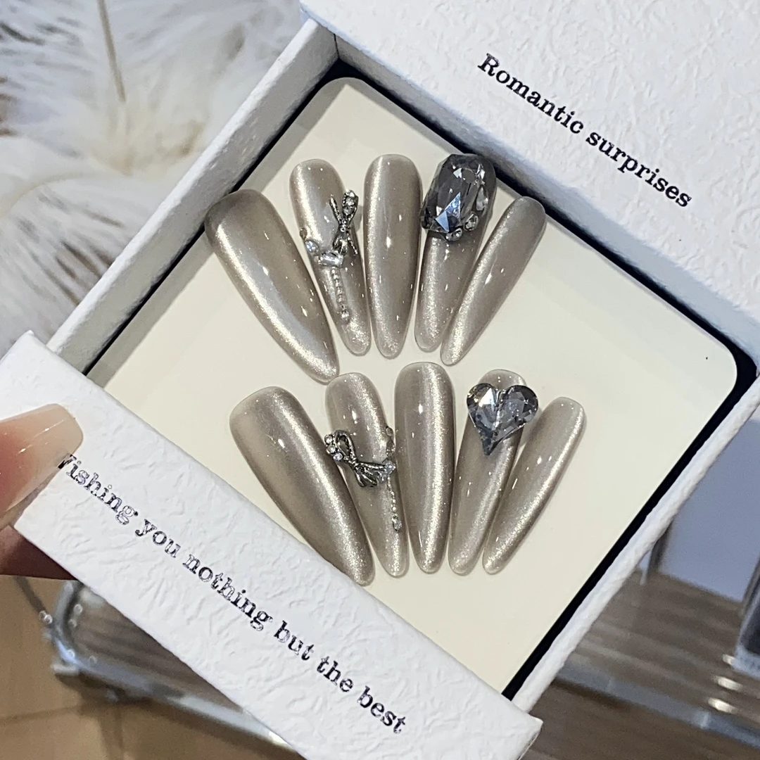 玻璃珠感侧光猫眼合金蝴蝶结歪心钻派对贴片穿戴甲片