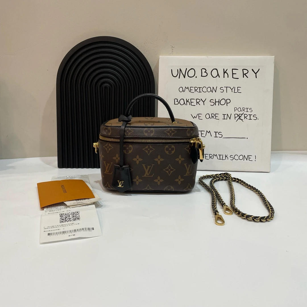 95新 LouisVuitton/路易威登 【蔡包紫】 老花化妆包/6389602