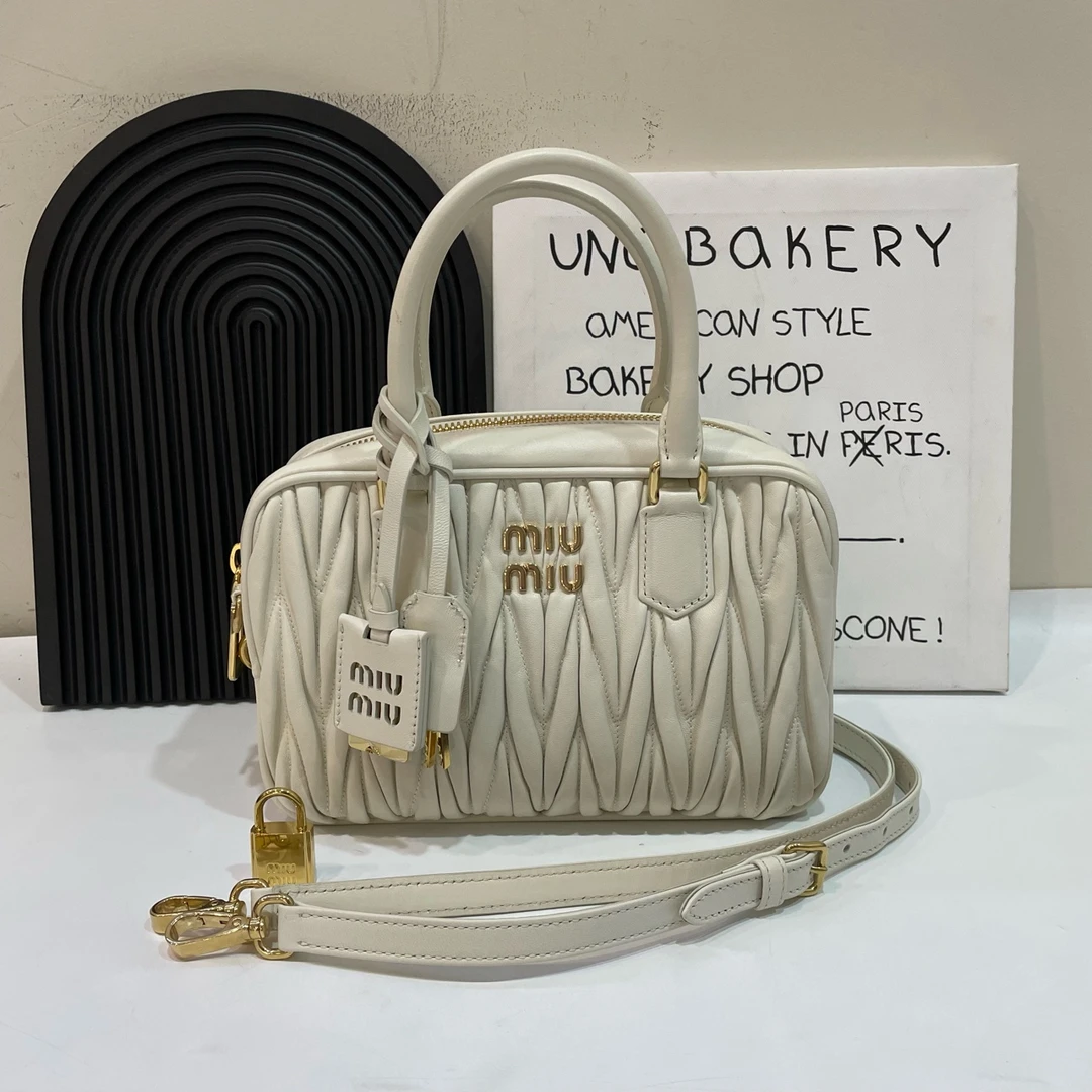 95新 MIU MIU/缪缪 【蔡包紫】白金保龄球