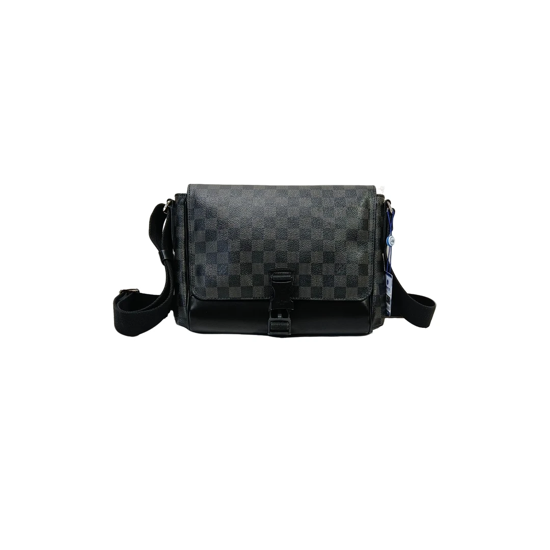 99新 LouisVuitton/路易威登 97新黑色棋盘格拼皮单肩斜挎包/0601