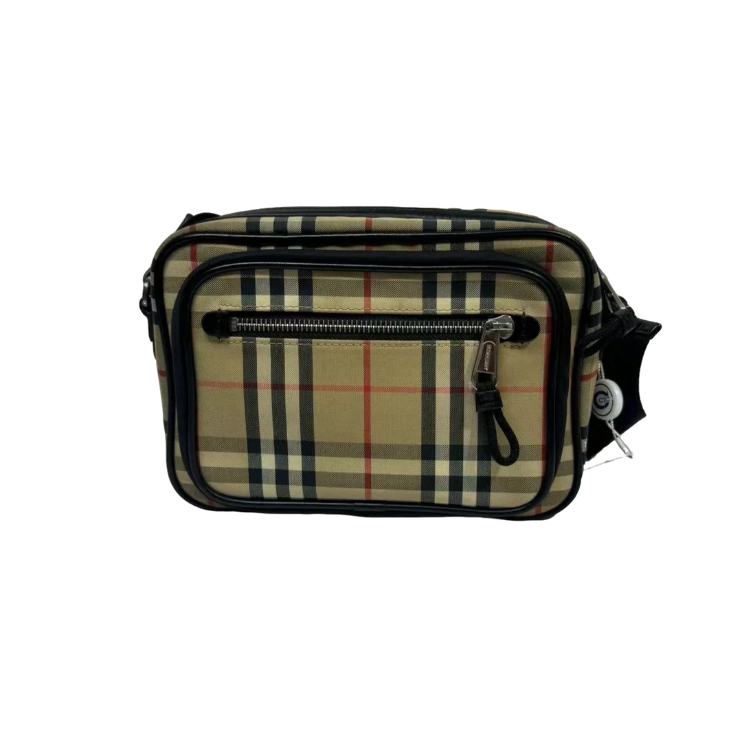 99新 BURBERRY/博柏利 男士男款休闲经典战马格纹斜挎相机包/0521