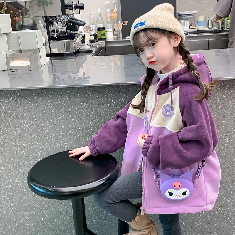 女童加绒外套秋冬款2023新款洋派儿童冬装加厚连帽运动衫冬季上衣