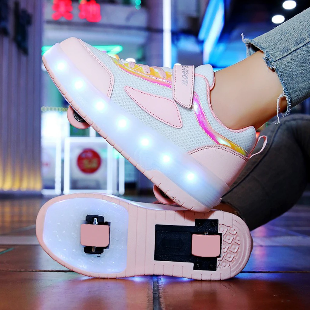 新款网面透气升级款隐形开关双轮发光爆走鞋男童女童轮子鞋溜冰鞋