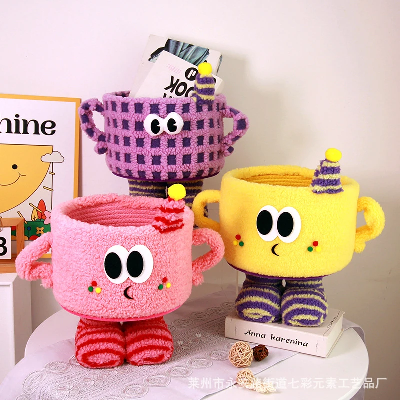 卡通大脚丫小怪兽收纳筐杂物零食整理网红多巴胺羊羔绒可爱整理篮