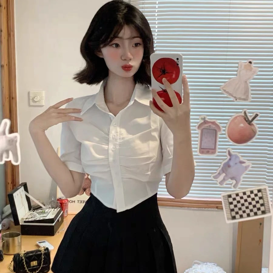 纯欲风辣妹白色衬衫女短款修身正肩褶皱收腰衬衣短袖设计感上衣夏