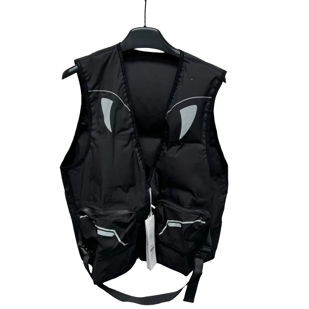 商场撤柜春夏百搭款黑色马甲男女同款均码上身好看可充气式马甲