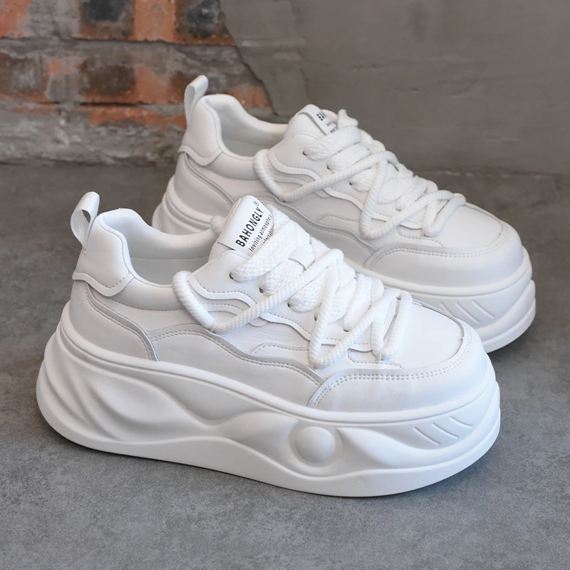 BAHONGLY潮牌2025新款显腿长圆头小白鞋松糕厚底增高面包运动板鞋