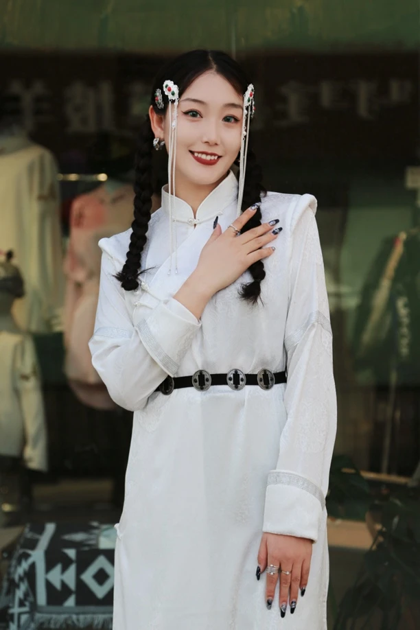 夏季蒙古长袍 女士夏季款 白色