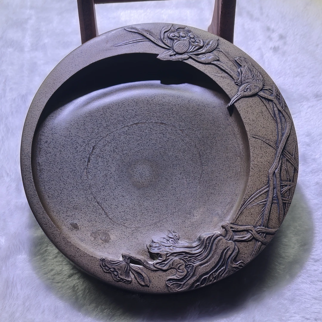 歙砚 鱼籽 直径 17.5 厚2.5cm