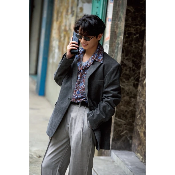 何记港风/复古80年代高级感痞帅西装男宽松慵懒风休闲西服